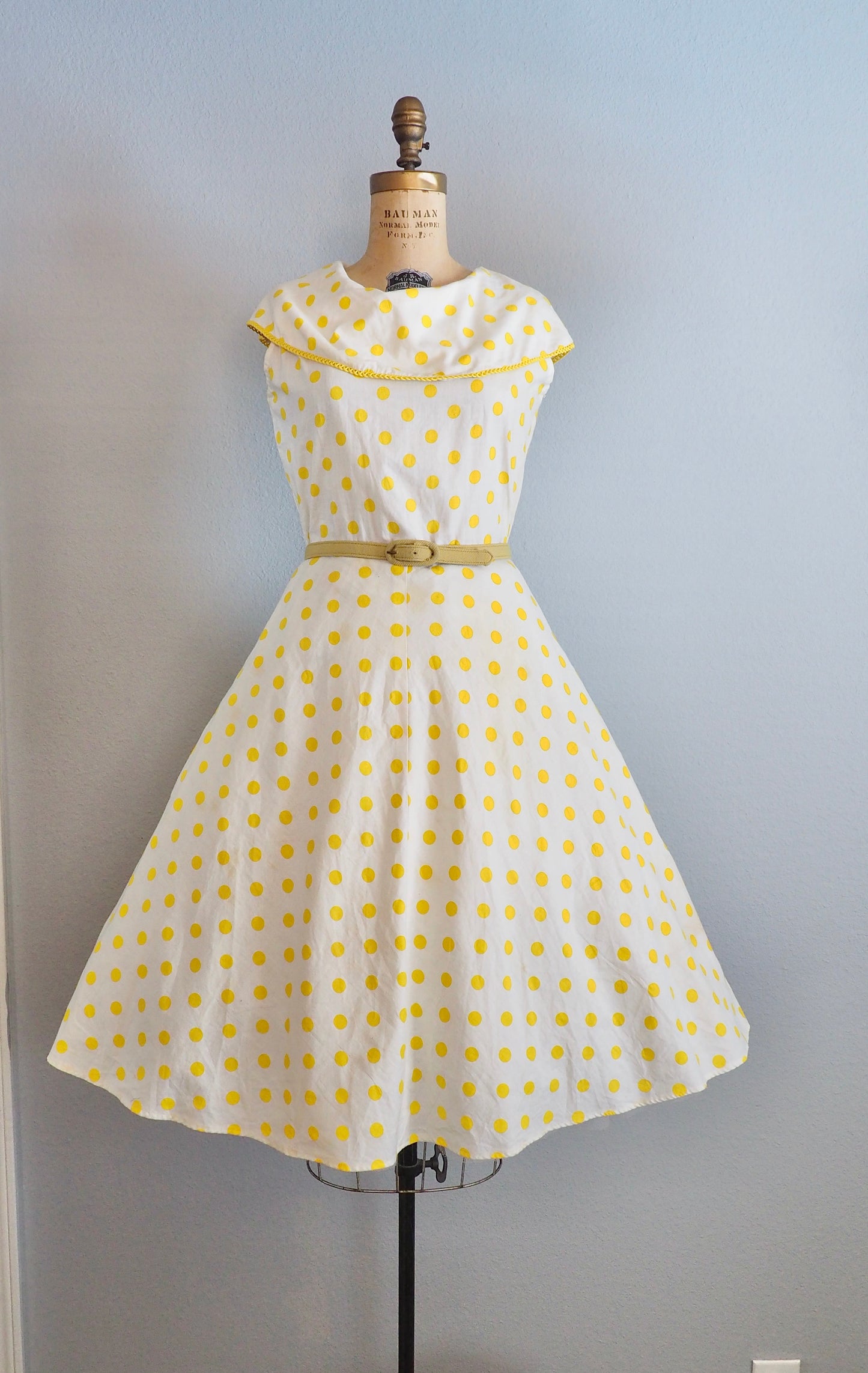 1960’s polka dot dress—M