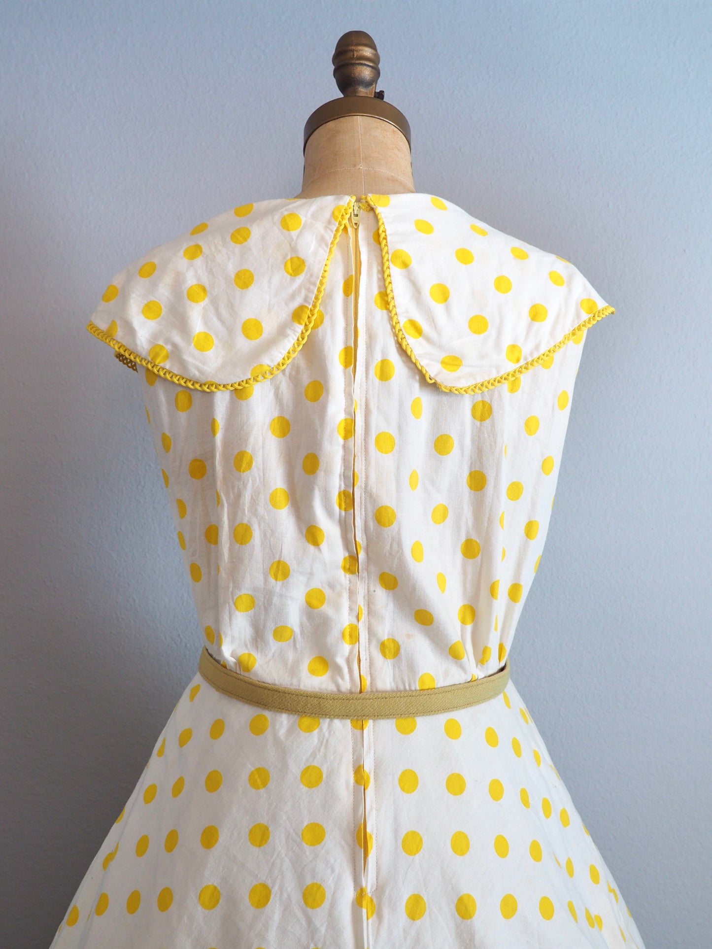 1960’s polka dot dress—M