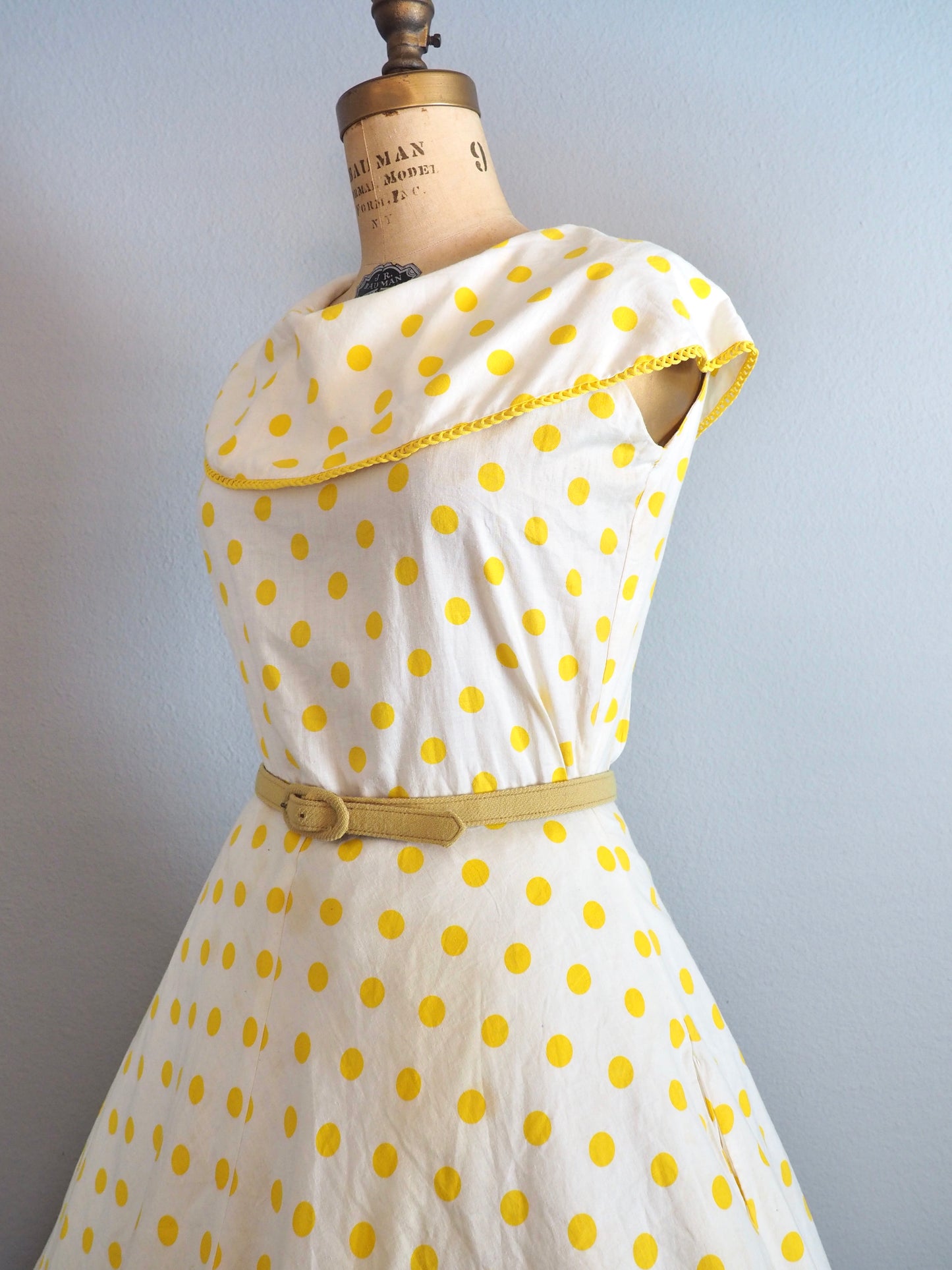 1960’s polka dot dress—M