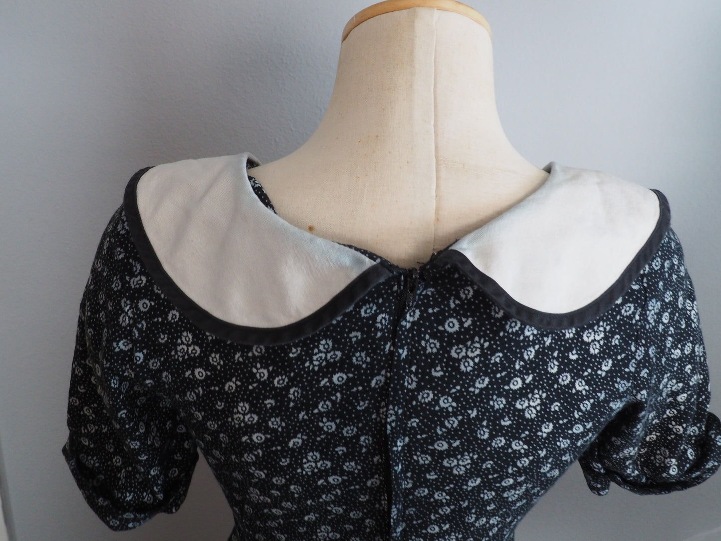 LANZ 1980’s Peter Pan collar jumper—M/L